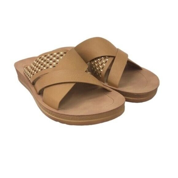 Forever Shoes - Women Summer Shoe Sandal Size 8.5 Tan/Camel Slip On Slides Studded New in Box